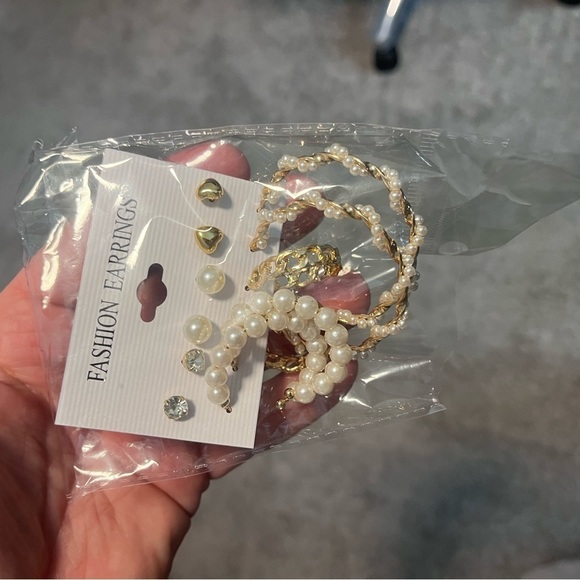 8 set of Fashion Jewelry - All 8 sets in photos - Silver Gold Plated Earrings - Picture 7 of 8